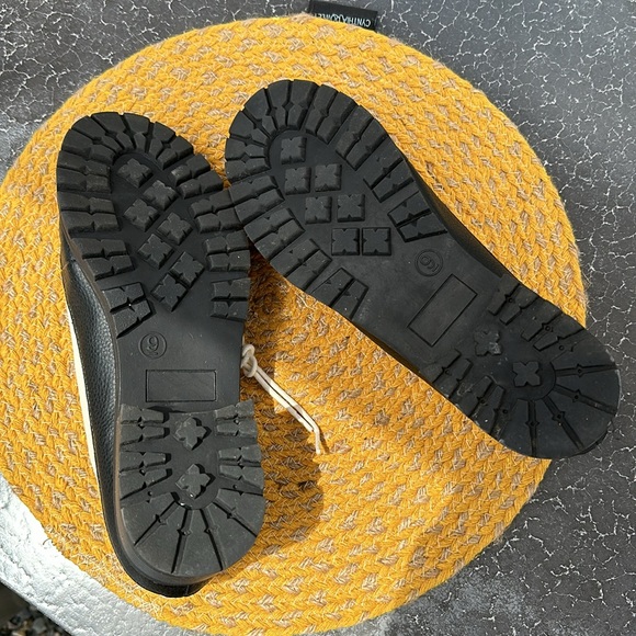 Two-Tone Style, sz 9 - Picture 6 of 8